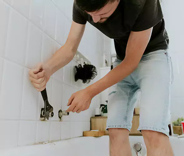 Affordable Bathtub Faucet Replacement in Richmond West: Choose Experienced Local Technicians