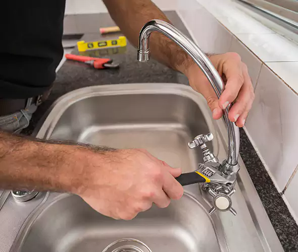 Local Experts for Faucet Repair in Richmond West, FL:Schedule Affordable Faucet Repair Services with Us