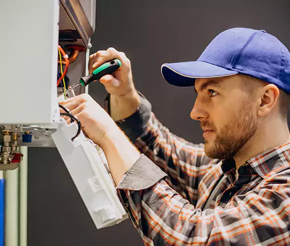 Expert Plumber for Tankless Water Heater Maintenance in Richmond West, FL: Schedule Professional Maintenance Services with Us
