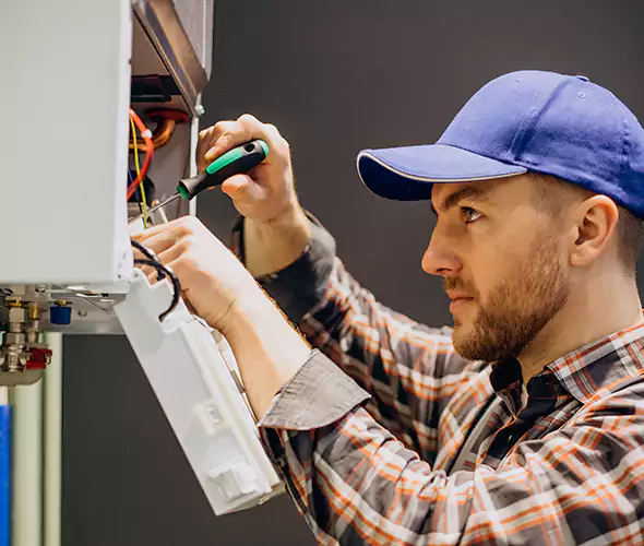 Expert Plumber for Water Heater Maintenance in Richmond West, FL: Schedule Affordable Services Today