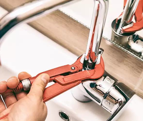 Expert Leak Repair Plumber in Richmond West, FL