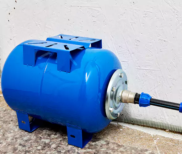 Expert Plumber for Well Pressure Tank Replacement in Richmond West, FL: Schedule Affordable Tank Replacement Services with Us
