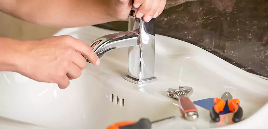 Bathtub Faucet Replacement in Richmond West