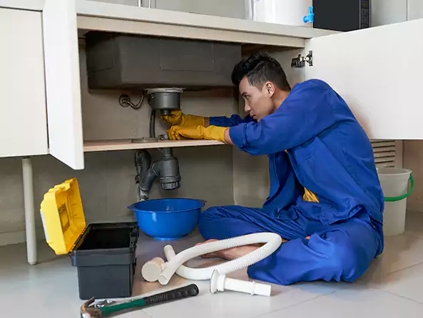 Why Choose Richmond West Plumbers for Drain Cleaning in Richmond West, FL?