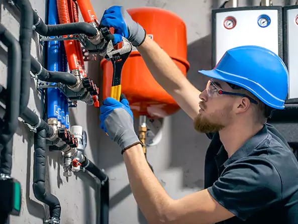 Why Choose Richmond West Plumbers for Gas Water Heater Installation in Richmond West, FL