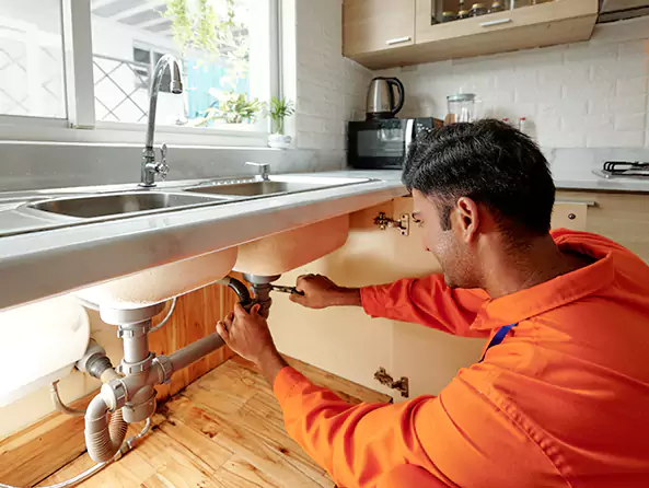  Why Choose Richmond West Plumbers for Plumbers for Frozen Pipes in Richmond West, FL?