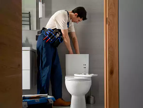 Why Choose Richmond West Plumbers for Toilet Replacement in Richmond West, FL?
